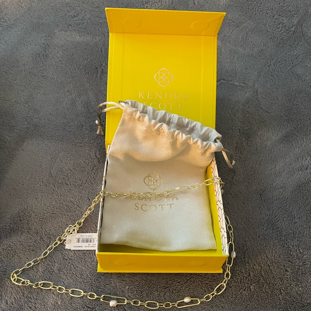Kendra Scott Necklace